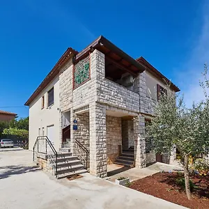 https://red-karmenita.in-istria.net