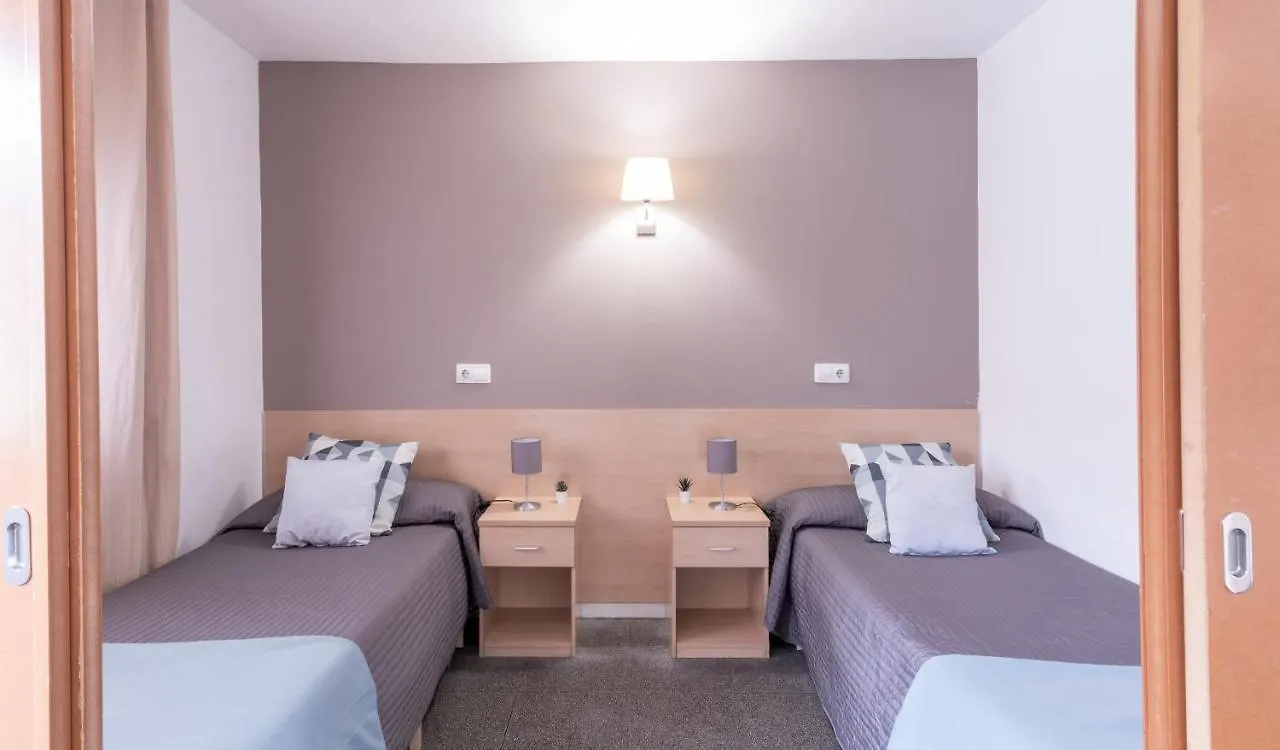 Residencia Universitaria Resa Campus Del Mar Barcelona 0*,