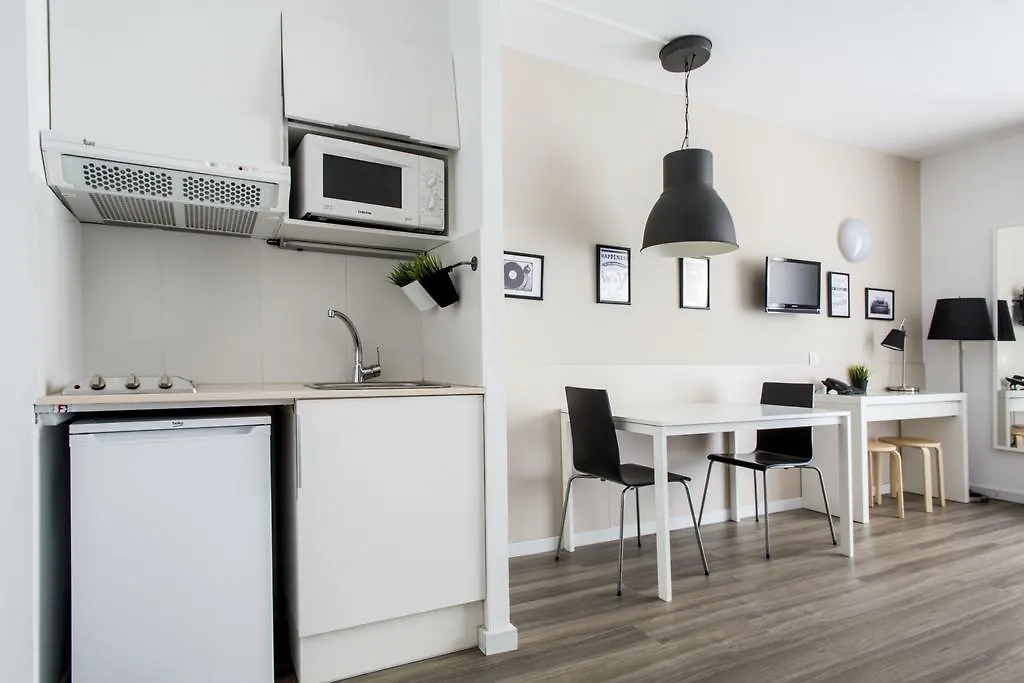 Residencia Universitaria Resa Campus Del Mar Barcellona 0*,